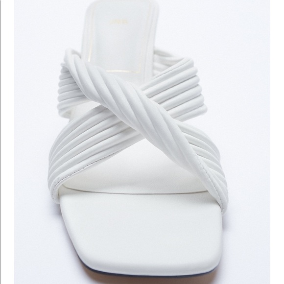 Zara pleated strap heeled sandals - Picture 7 of 9